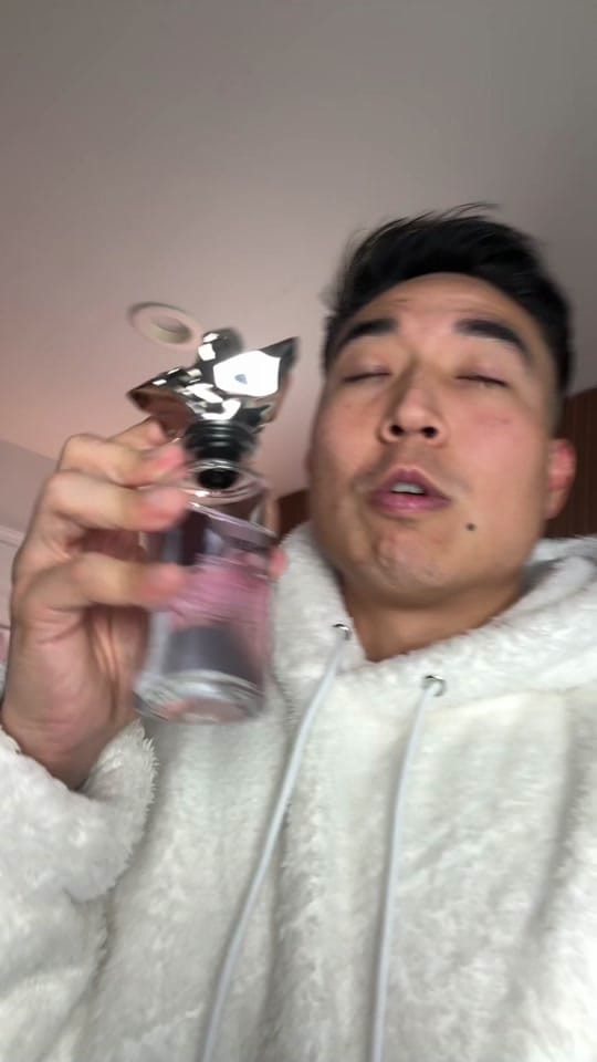 Post 8 by Saint Yim on TikTok (video)