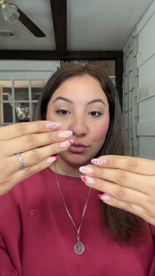 Post 1 by Elizabeth Alvarez on TikTok (video)