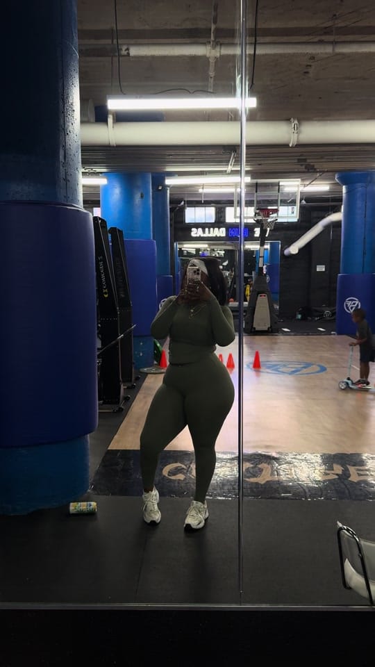 Post 6 by naaecash$ on TikTok (video)