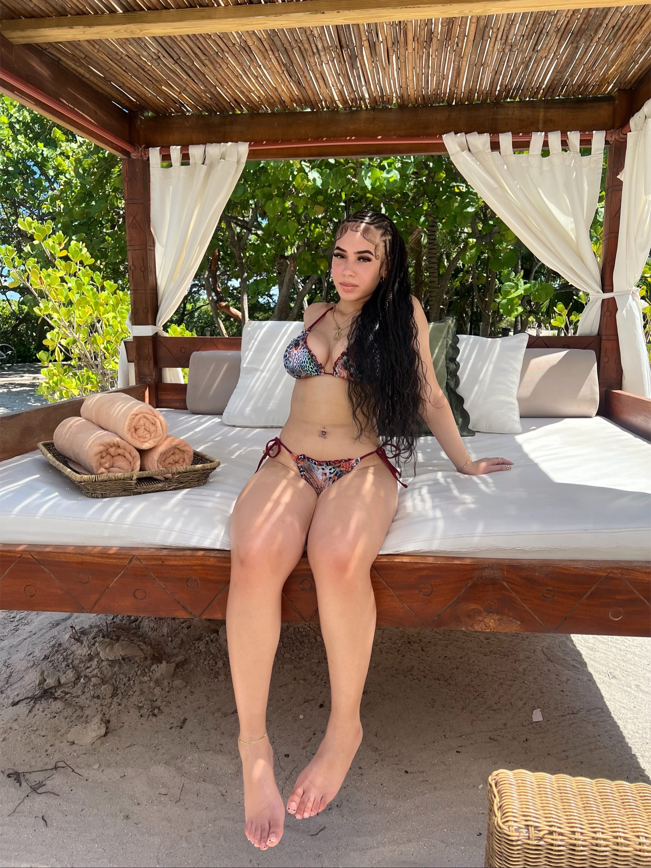 Post 7 by Kache.Marie on IG on TikTok (video)