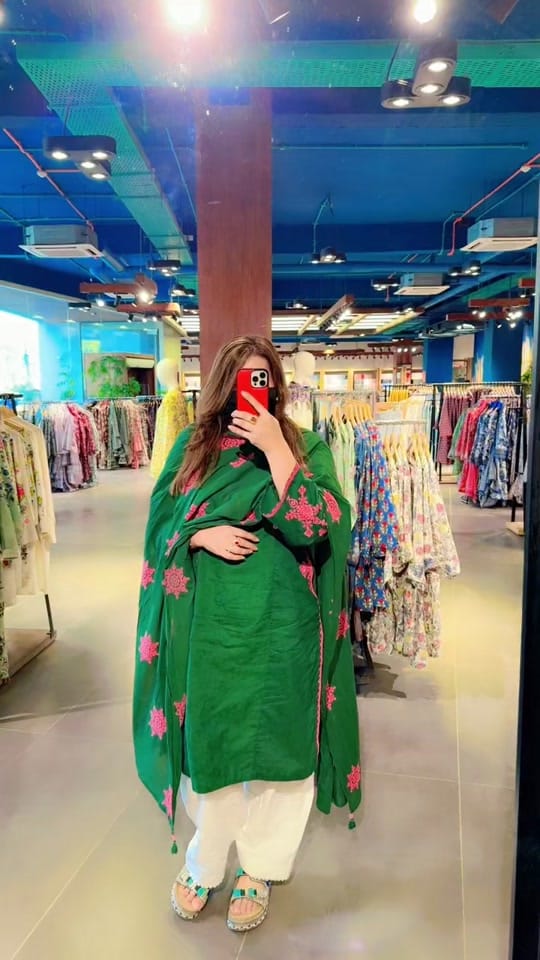 Post 10 by Somi on TikTok (video)