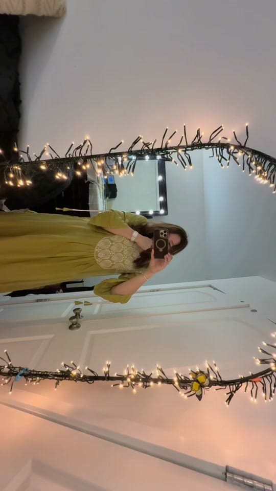 Post 3 by Somi on TikTok (video)