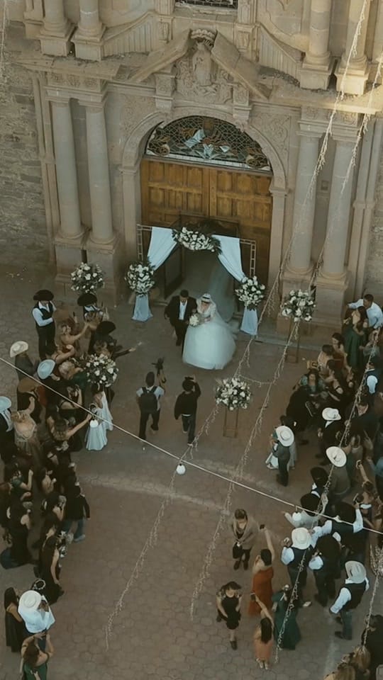 Post 9 by Houston Wedding Photographer on TikTok (video)
