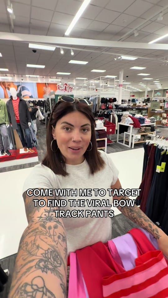 Post 10 by ✨ Bailey Hill | Working Mom on TikTok (video)
