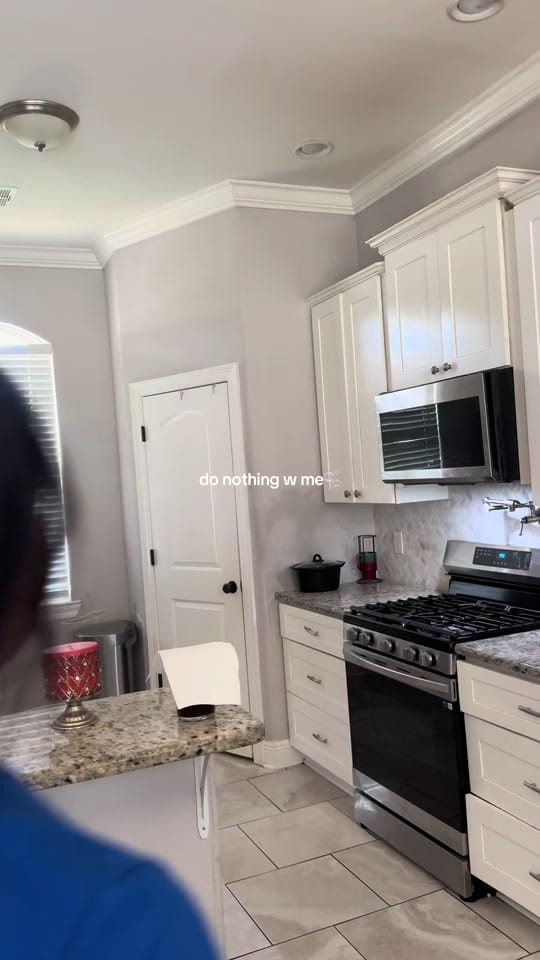 Post 1 by aaliyah tiana on TikTok (video)