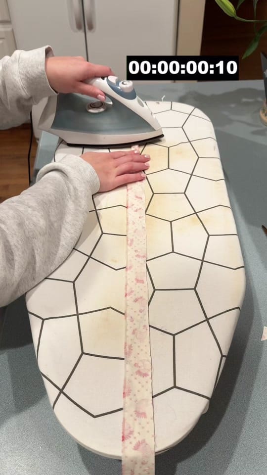 Post 4 by Molly Jo Klein 🧵🪡 on TikTok (video)
