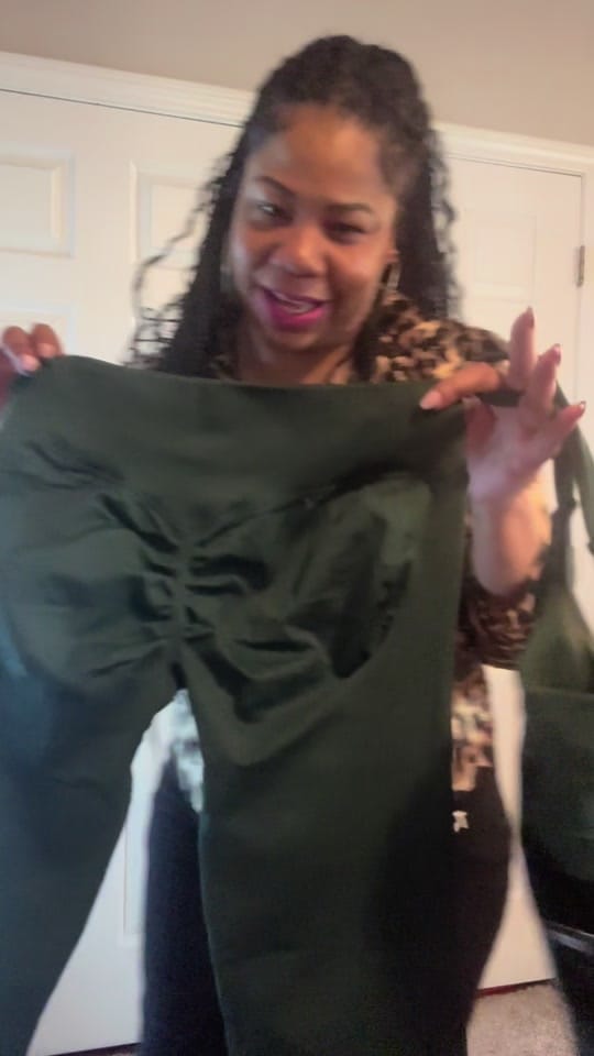 Post 6 by Shida Links It👚👛👡 on TikTok (video)