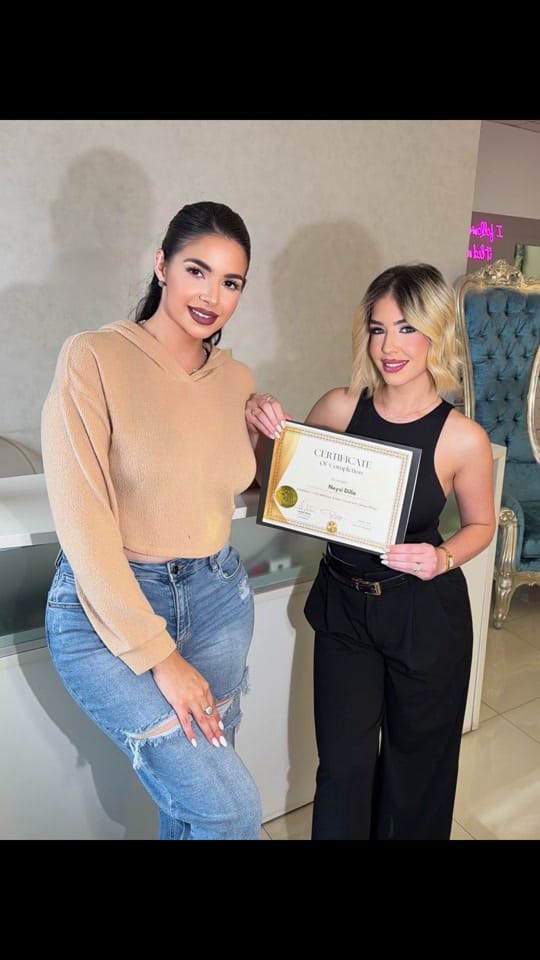 Post 2 by makeupbydarsys on TikTok (video)