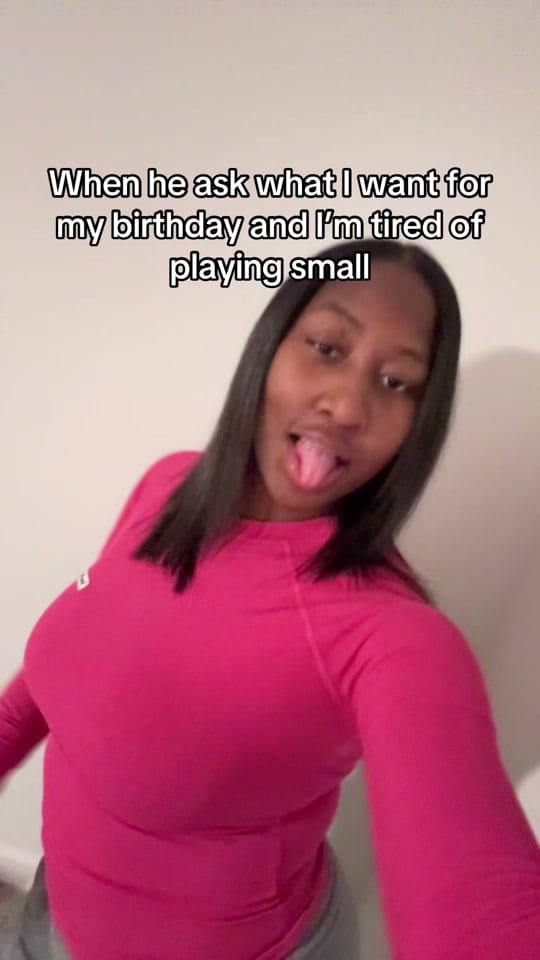 Post 1 by itsnotatavia on TikTok (video)