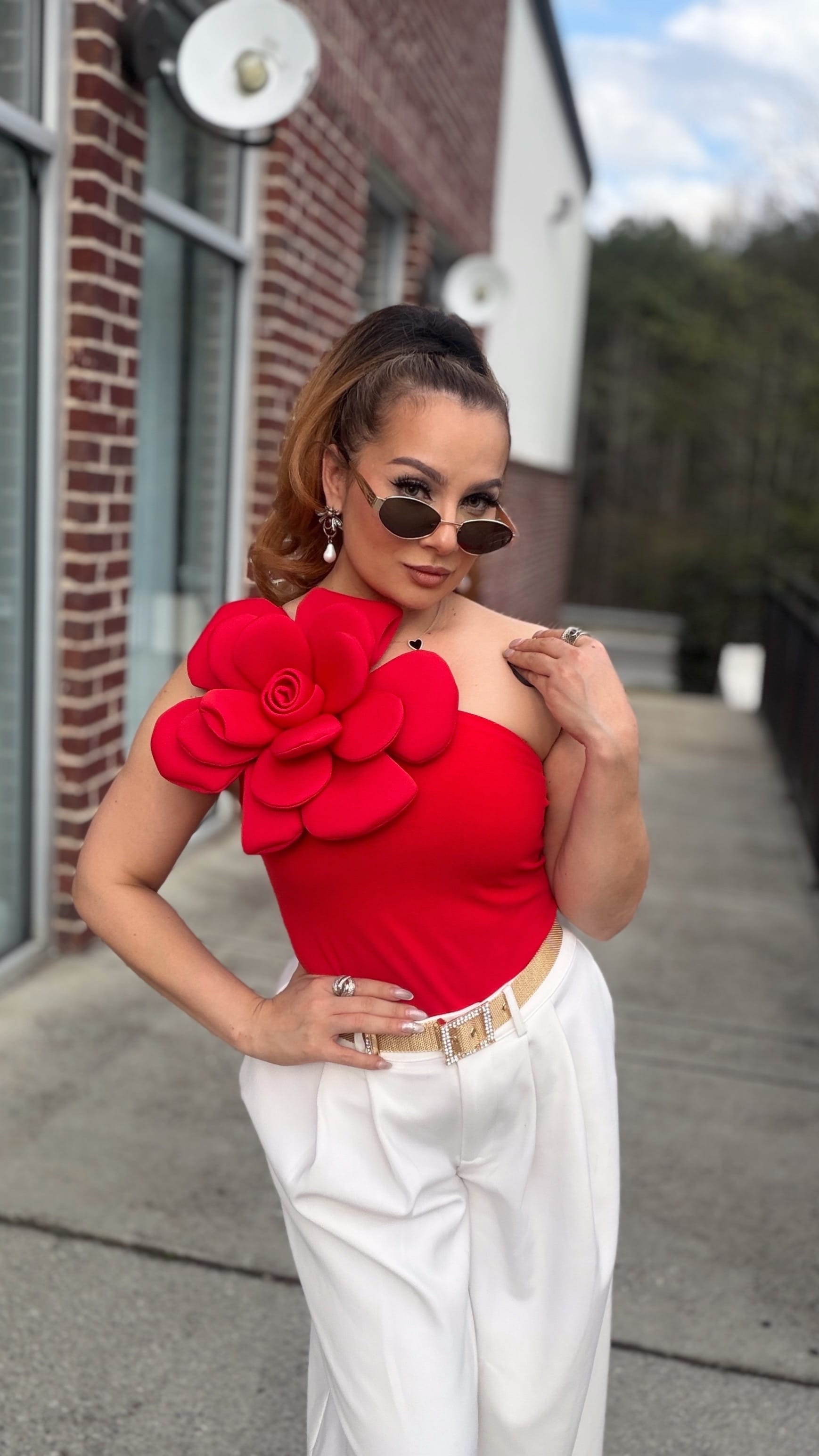 Post 4 by Clau Rodriguez on TikTok (video)