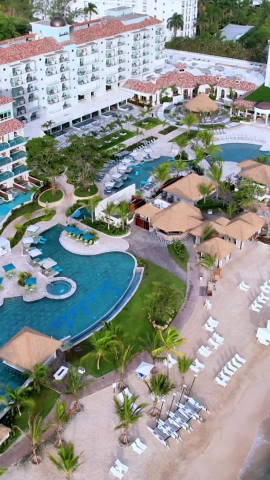 Post 2 by Dreaming About Vacations on TikTok (video)