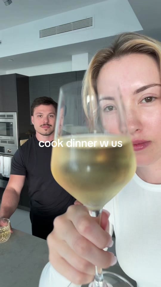 Post 6 by Pineapplebrat on TikTok (video)