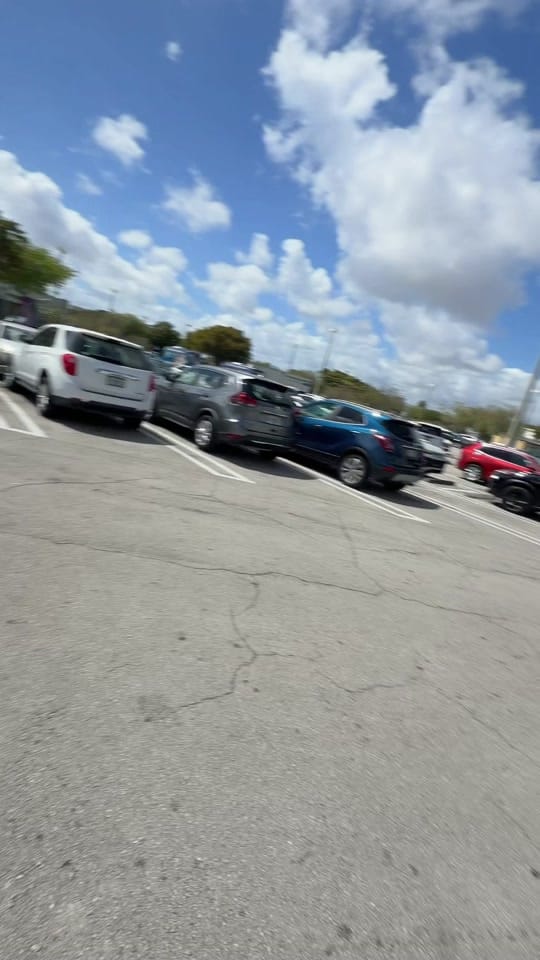Post 3 by Leanys Capote✨ on TikTok (video)