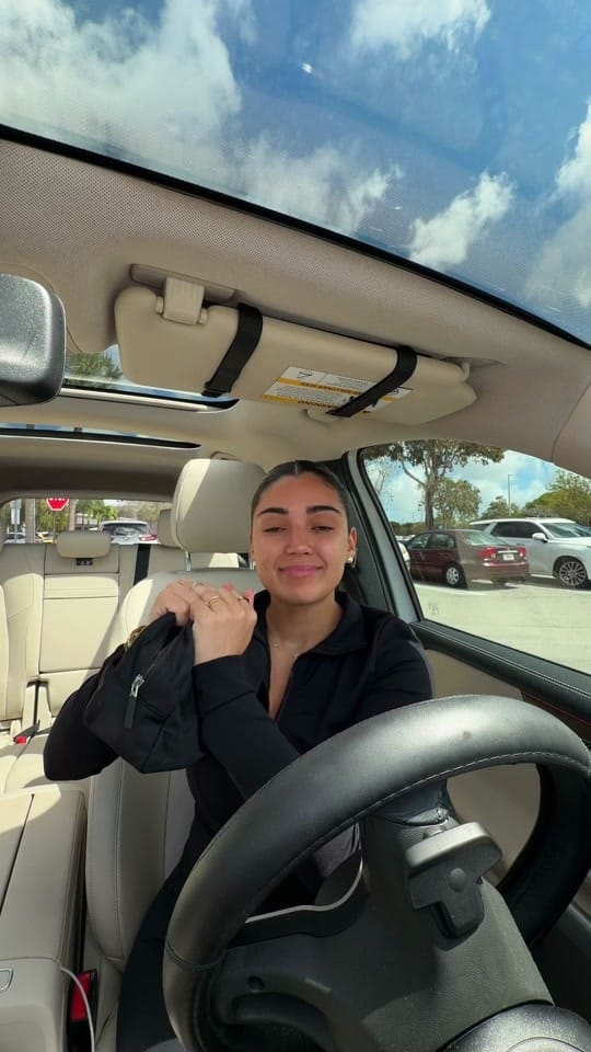 Post 4 by Leanys Capote✨ on TikTok (video)