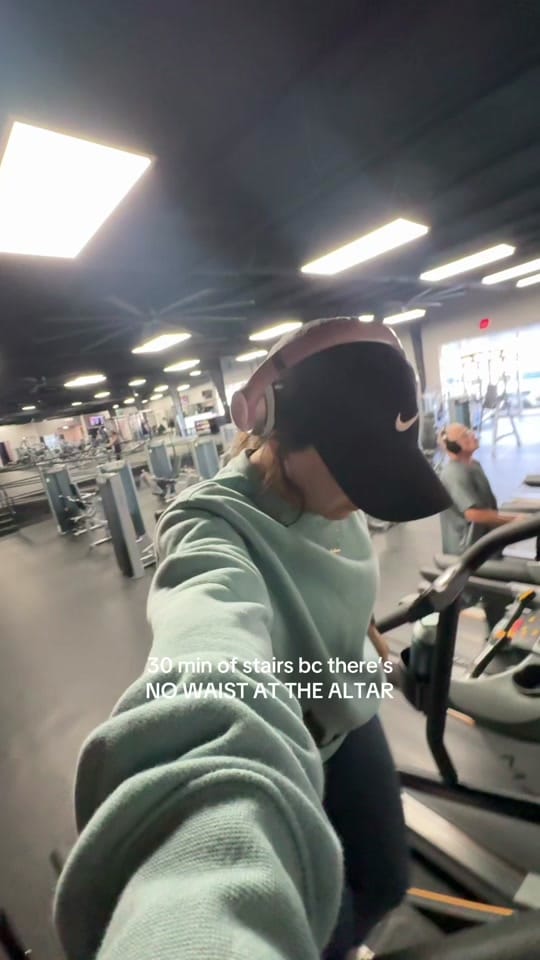 Post 1 by Sᴀʟᴍᴀ Rᴀᴍɪʀᴇᴢ✩ on TikTok (video)
