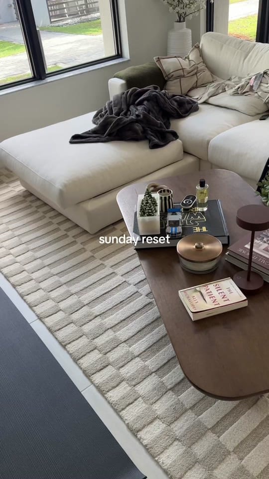 Post 1 by Manu Vargas ✨ on TikTok (video)