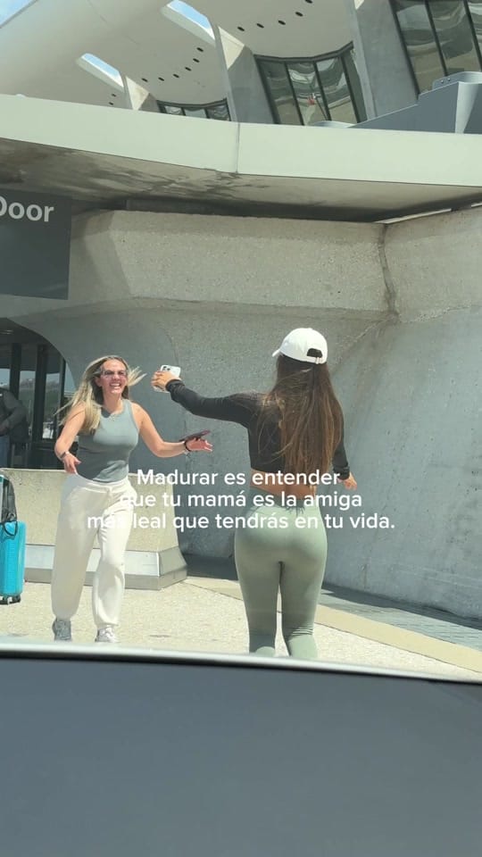 Post 8 by Manu Vargas ✨ on TikTok (video)