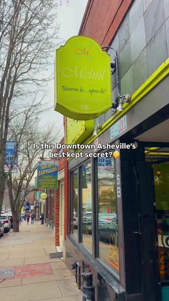 Post 1 by Travel Guides Asheville on TikTok (video)