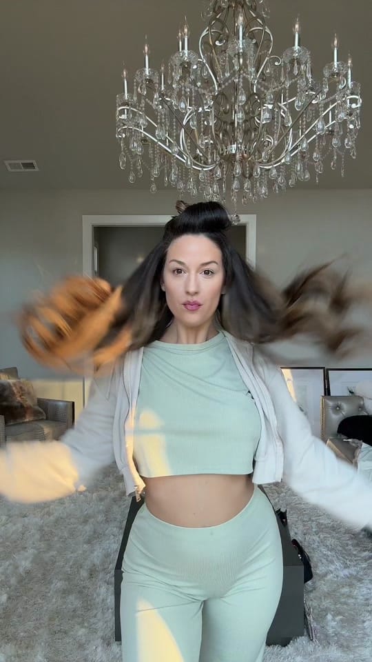 Post 6 by Amanda Casole | Miami Blogger on TikTok (video)