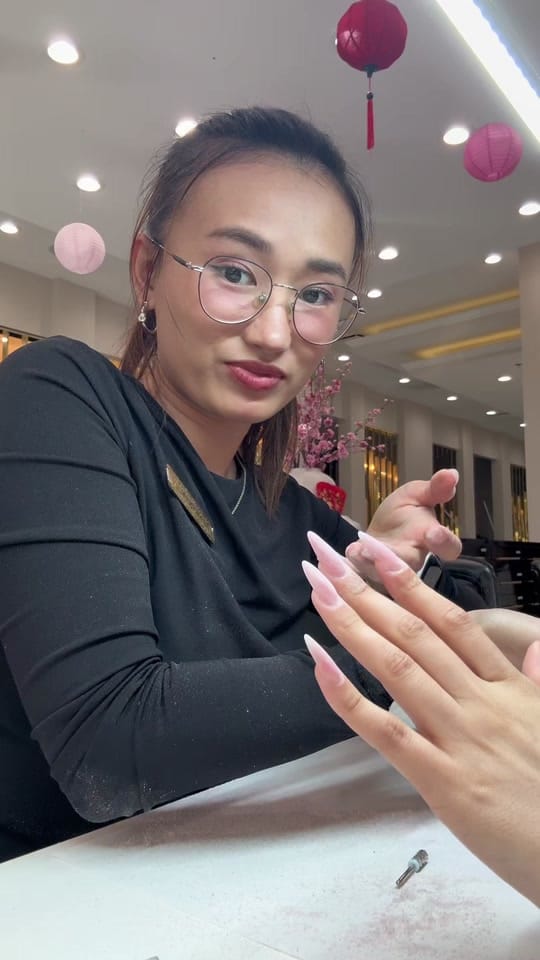Post 3 by Krystal Giang on TikTok (video)
