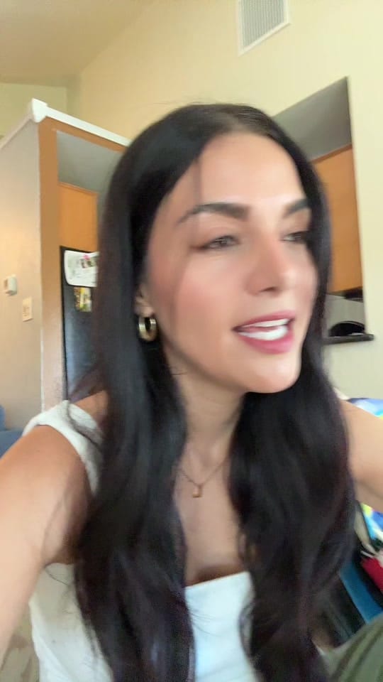 Post 8 by itslilianiglesias on TikTok (video)