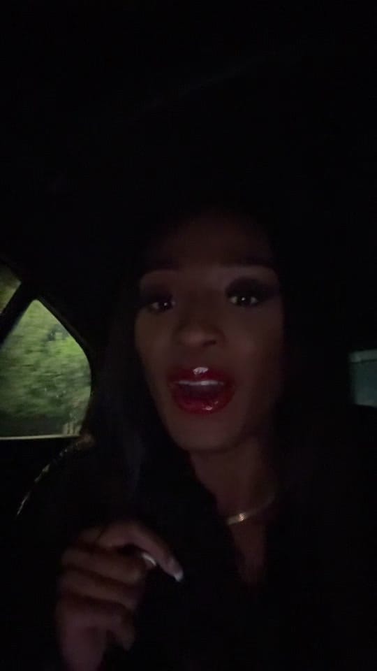 Post 7 by yettyslay on TikTok (video)