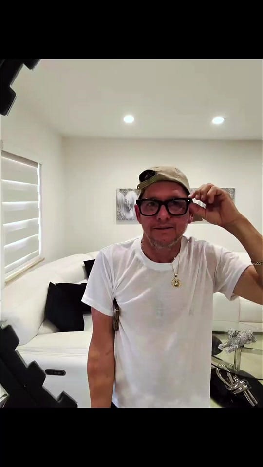 Post 4 by karol 😉 on TikTok (video)