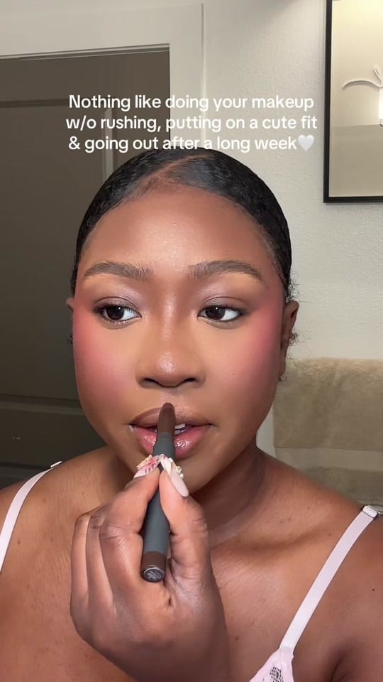 Post 3 by O(LIV)IA 🇱🇷 on TikTok (video)