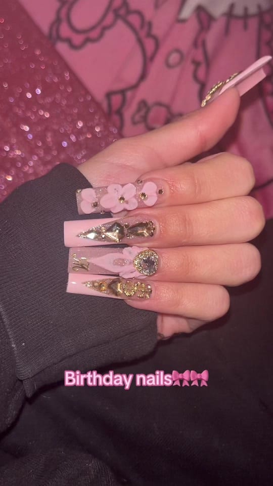 Post 3 by Hannah on TikTok (video)