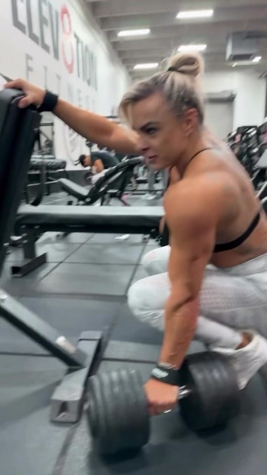 Post 7 by Caroline Zawadzki on TikTok (video)
