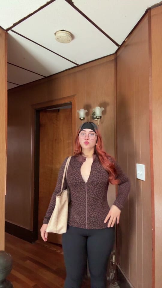 Post 5 by ANDRE | inst: Andrea_naye🪞💌 on TikTok (video)