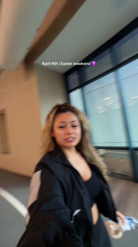 Post 7 by Arianaa :) on TikTok (video)