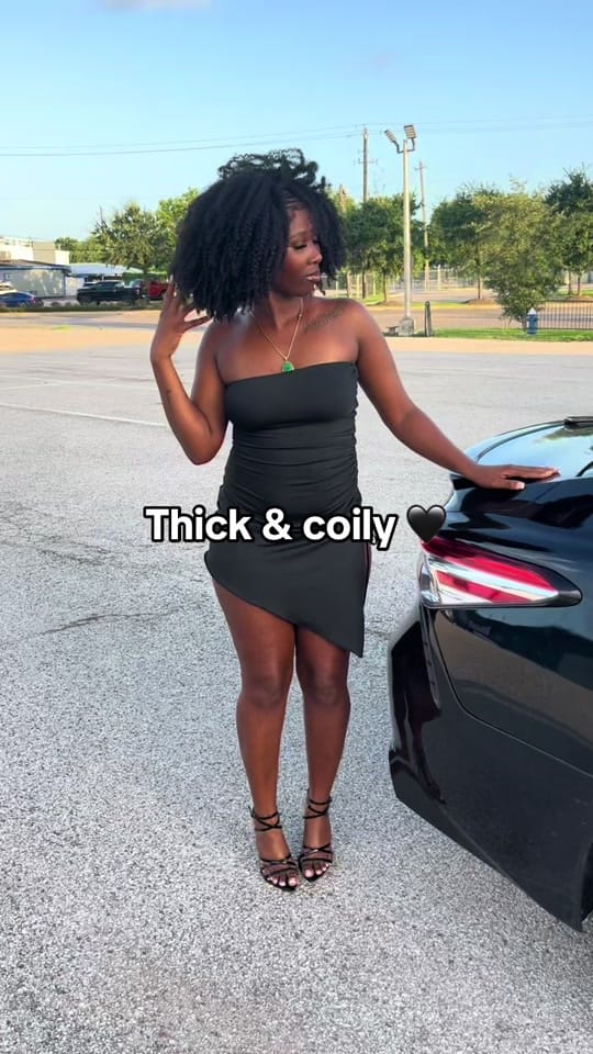 Post 2 by Ravenshakeria on TikTok (video)