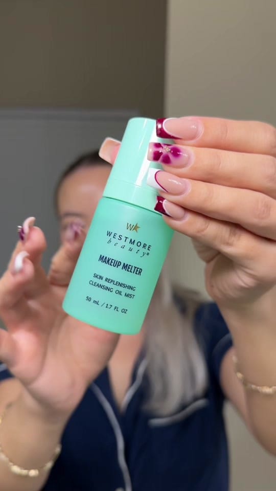 Post 10 by Kamilat.ugc on TikTok (video)
