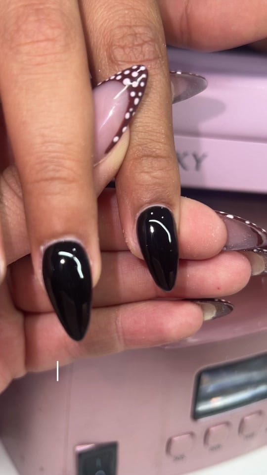 Post 4 by Nailsbyjailin on TikTok (video)