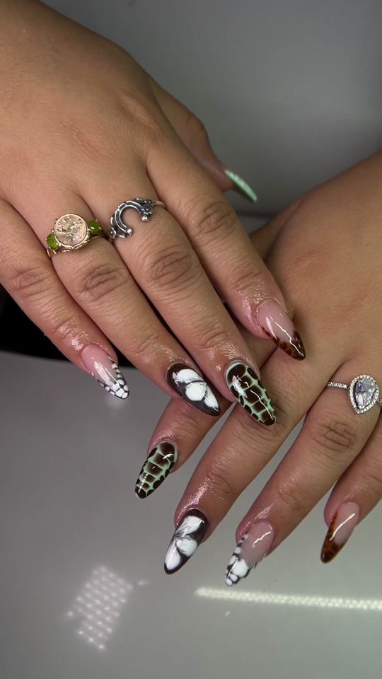 Post 8 by Nailsbyjailin on TikTok (video)