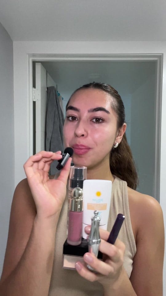 Post 4 by Valentina Alzate on TikTok (video)