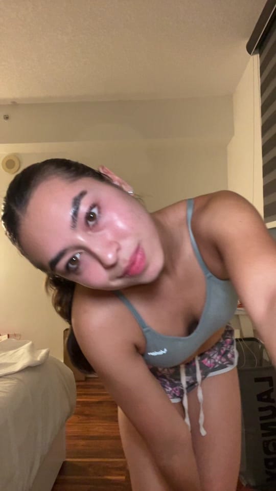 Post 2 by Valentina Alzate on TikTok (video)
