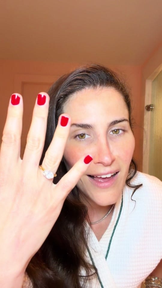 Post 3 by Emilie on TikTok (video)