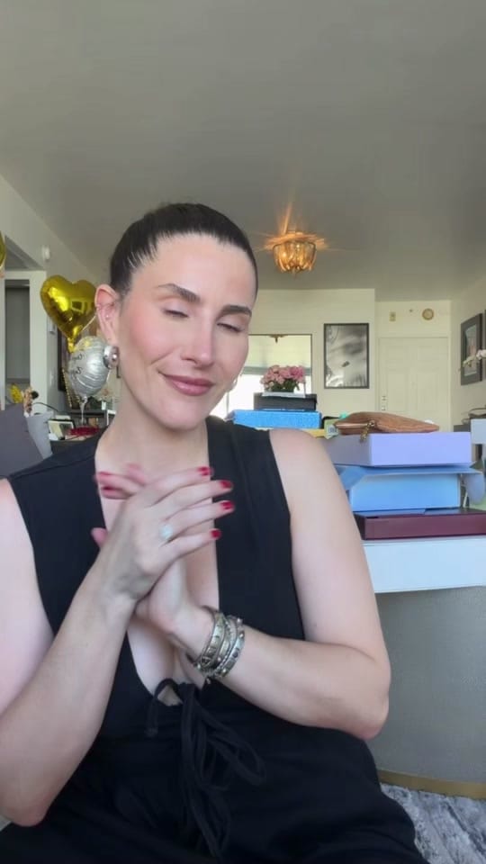 Post 1 by Emilie on TikTok (video)
