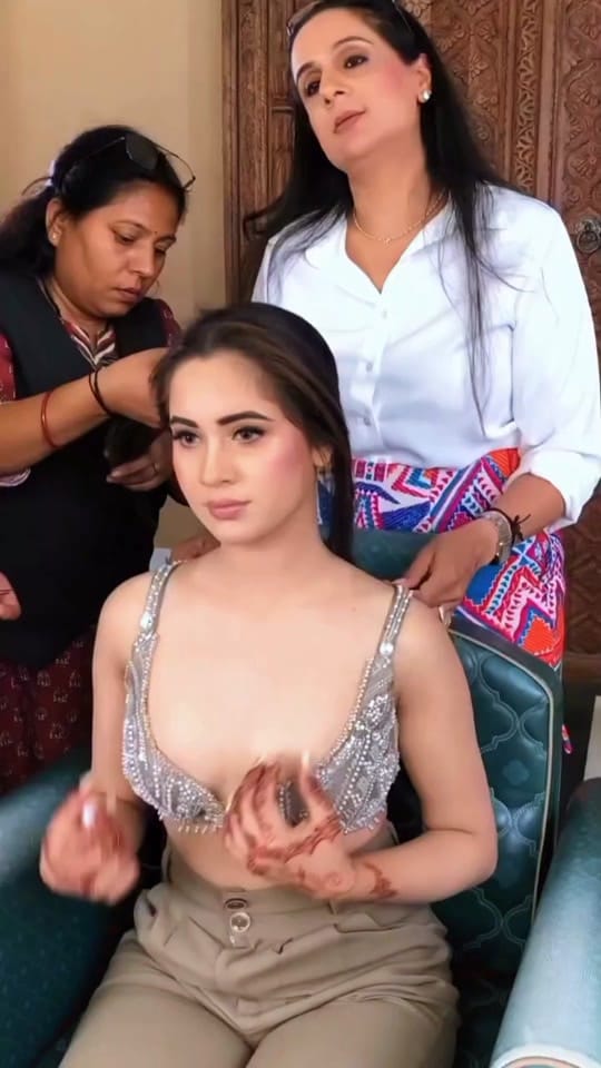Post 4 by Makeup by Parul Garg on TikTok (video)