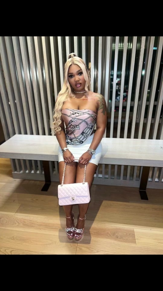 Post 6 by missjew_ on TikTok (video)