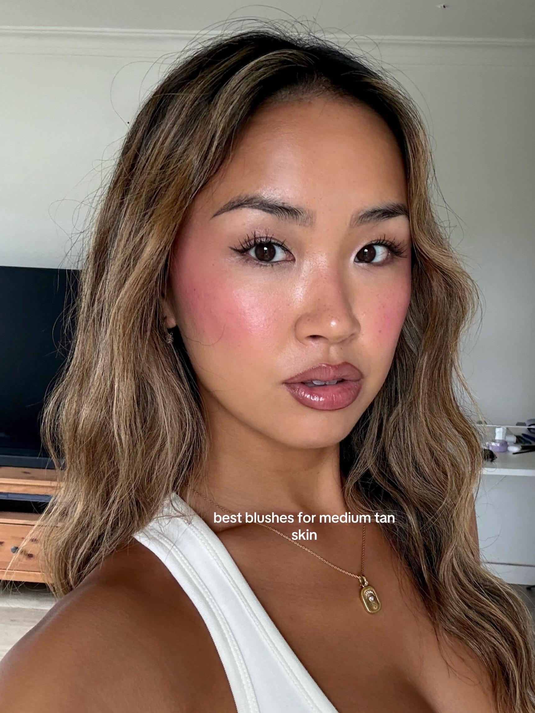 Post 1 by Julia Xie on TikTok (video)