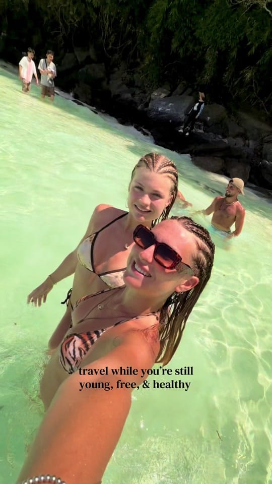 Post 5 by ana ♕ on TikTok (video)