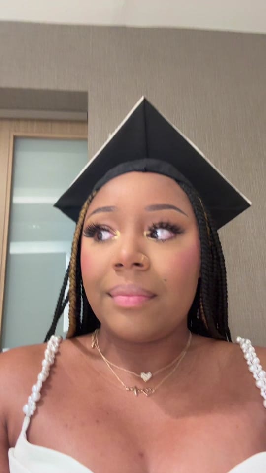 Post 6 by Eboni Starr on TikTok (video)