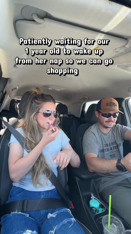 Post 2 by Ester / blue collar wife / 23 on TikTok (video)