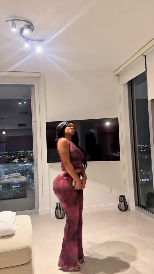 Post 5 by essence. on TikTok (video)