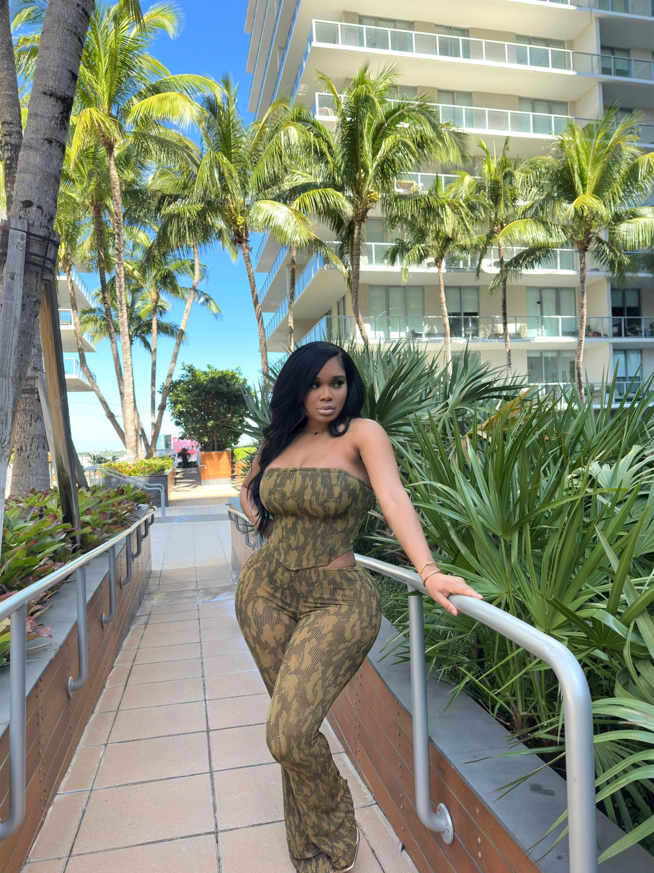 Post 3 by essence. on TikTok (video)