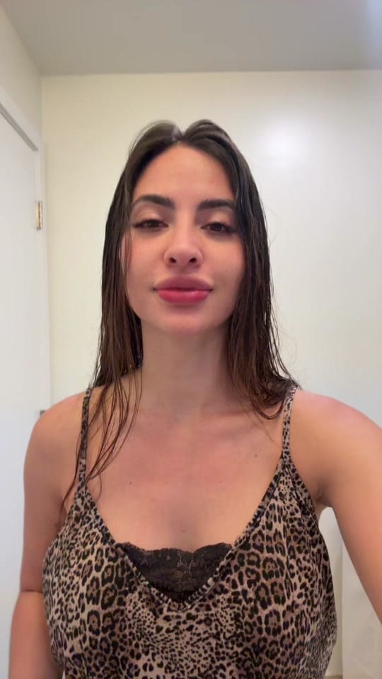 Post 6 by juliettevalleofficial on TikTok (video)