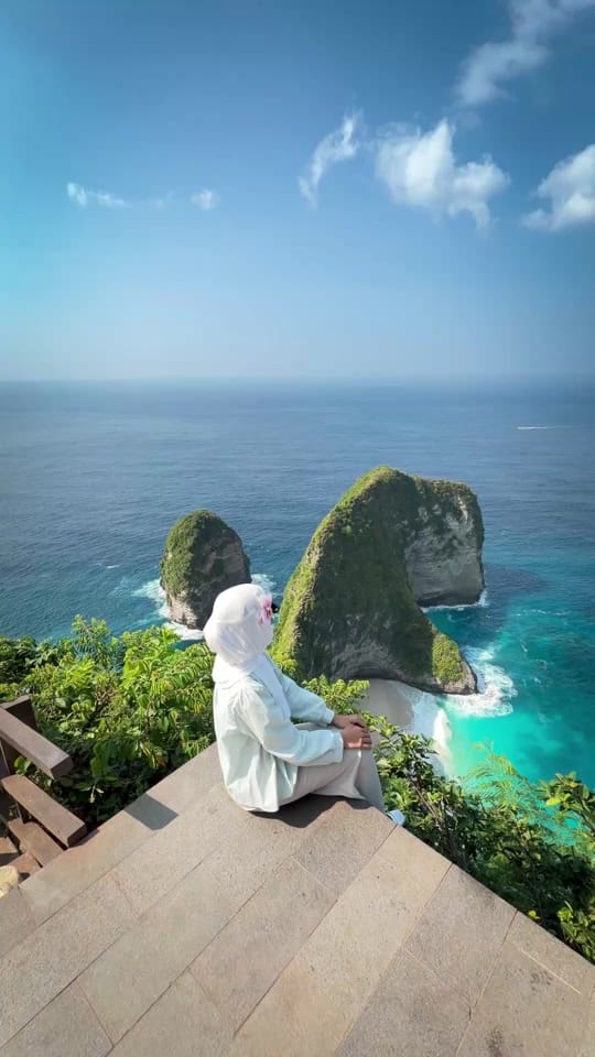 Post 1 by travelingnusapenida on TikTok (video)